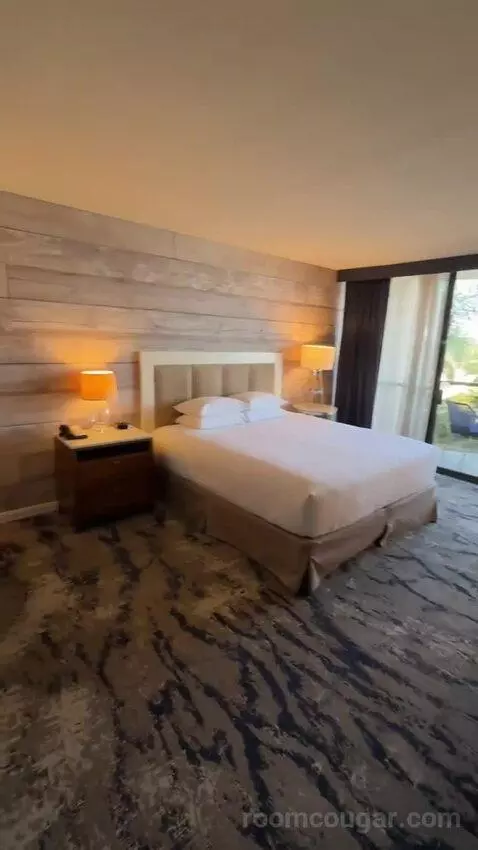 King Room with Marina View (#607) bed picture #2