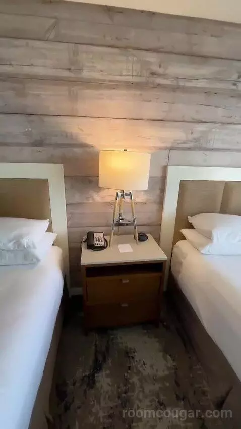 Queen Room with Two Queen Beds and Ocean View (#704) bed picture #5