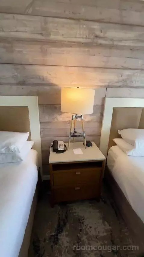 Queen Room with Two Queen Beds and Ocean View (#704) bed picture #6