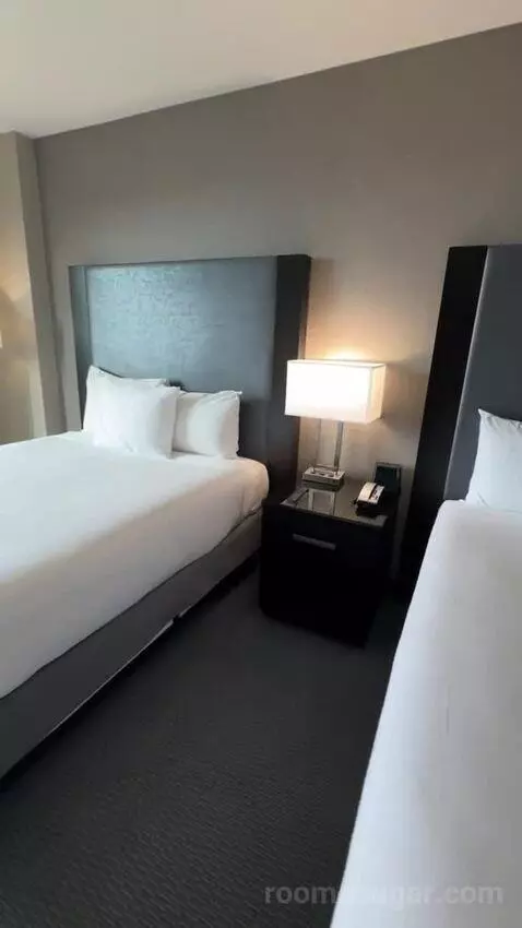 Queen Room with Two Queen Beds (#1433) bed picture #4