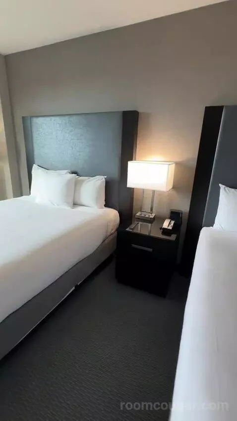 Queen Room with Two Queen Beds (#1433) bed picture #5