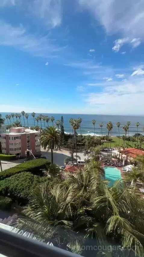 Classic King Room with Ocean View (#905) view picture #8