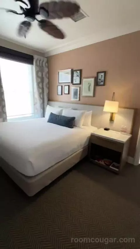 Sunset Suite (Sunset) bed picture #2