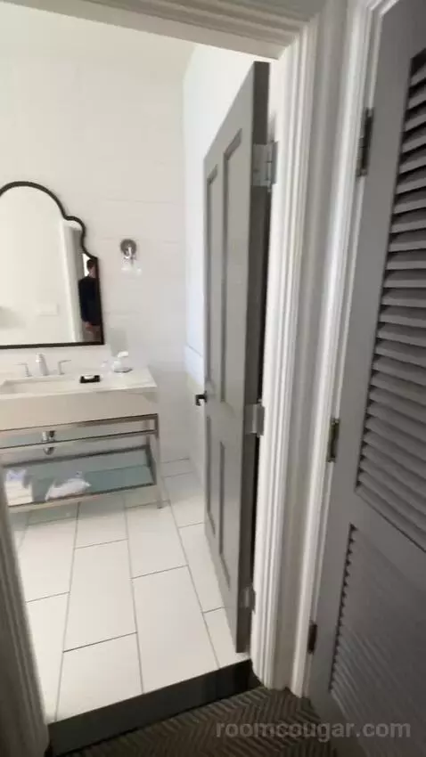 Sunset Suite (Sunset) bathroom picture #2