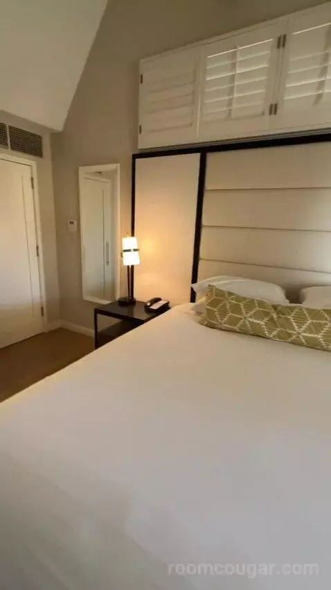 Windansea Suite (#500) bed picture #7