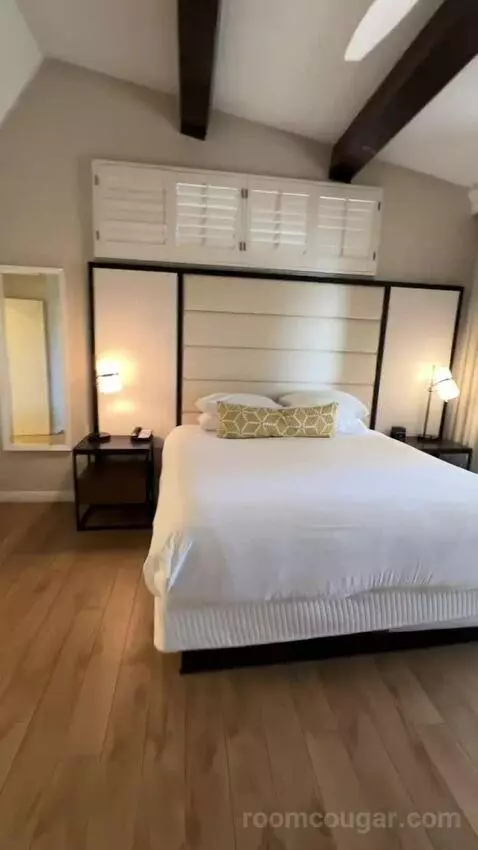 Windansea Suite (#500) bed picture #2
