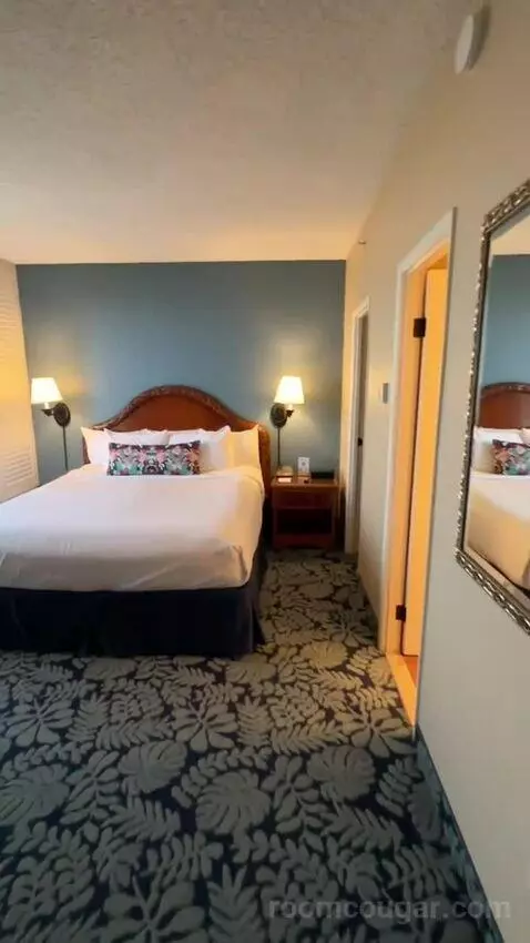 Bay View Tower Suite (#651) bed picture #1