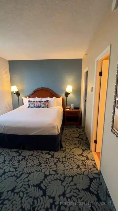 Bay View Tower Suite (#651) bed picture #2