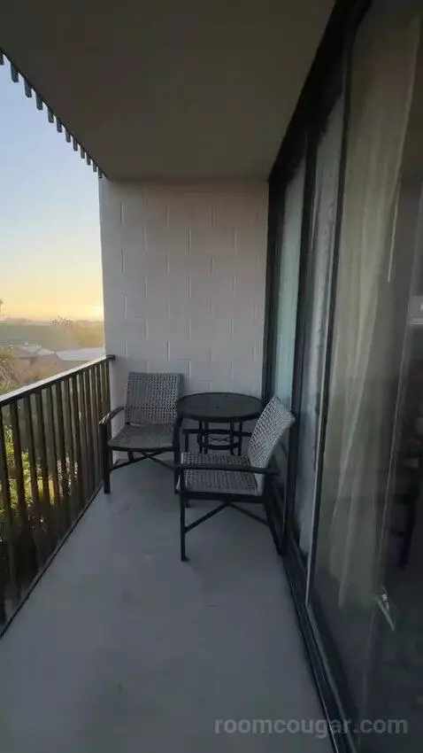 Bay View Tower Suite (#651) view picture #9
