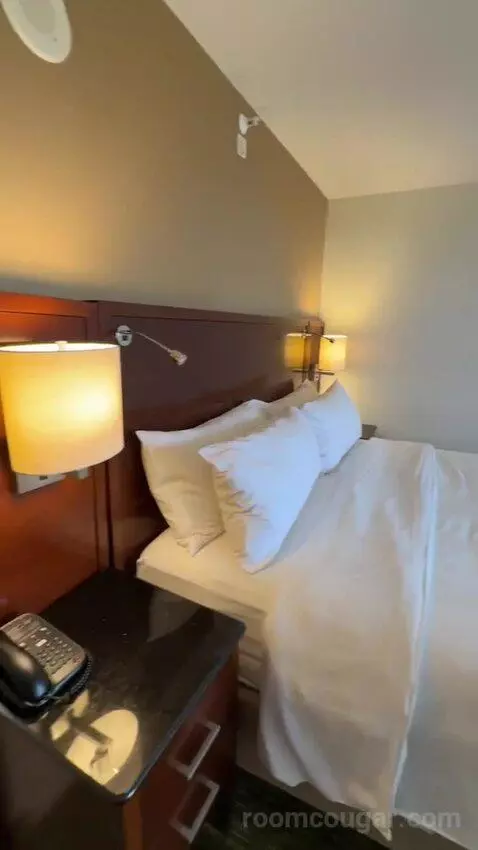 Corner King Room with Balcony (#619) bed picture #8