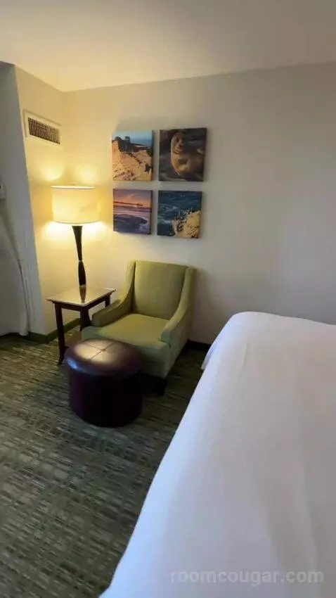 Deluxe Room with Balcony (#619) bed picture #9
