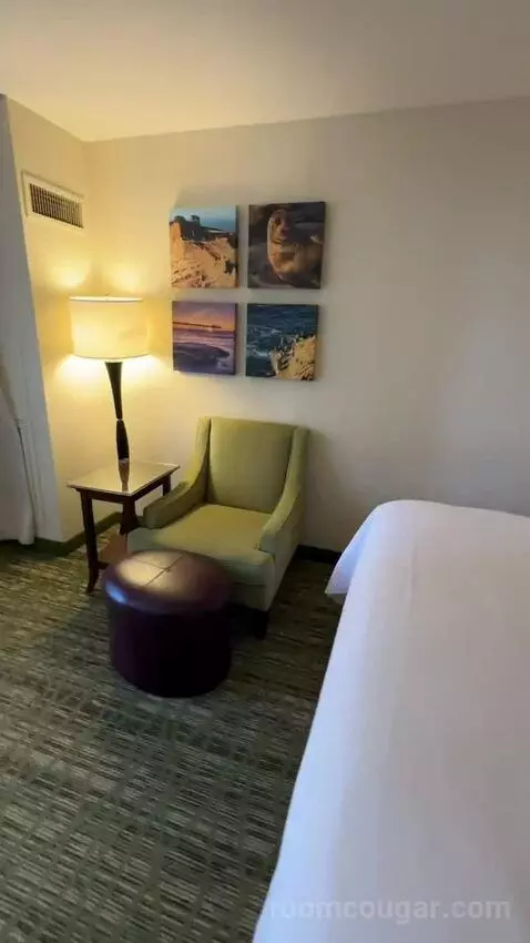 Deluxe Room with Balcony (#619) bed picture #10