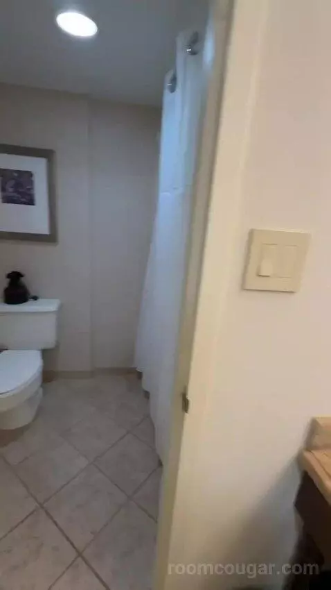 Deluxe Room with Balcony (#619) bathroom picture #4