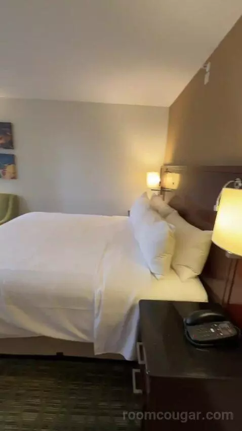 Deluxe Room with Balcony (#619) bed picture #6