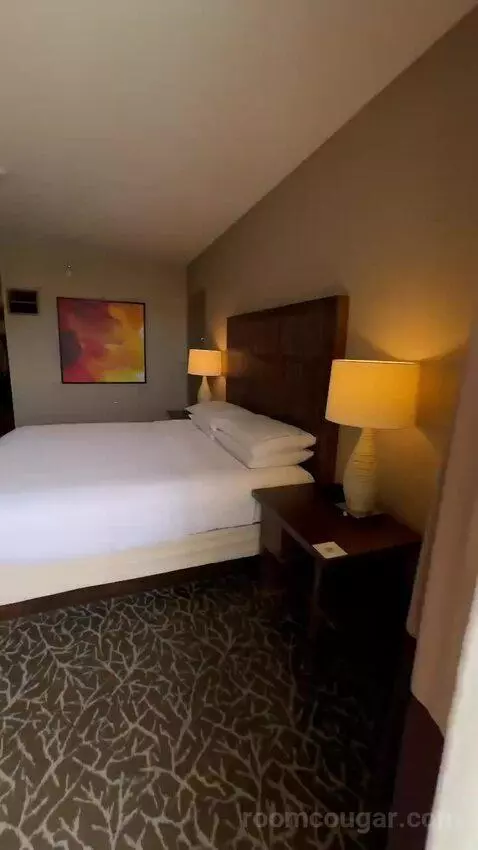 Golf View King Room (#3051) bed picture #12