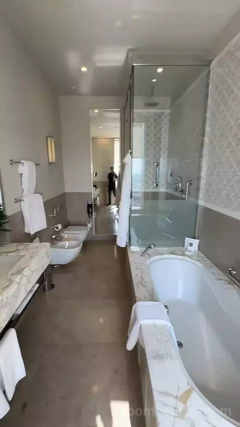Panoramic Suite, 1 Bedroom Suite (#1501) bathroom picture #4