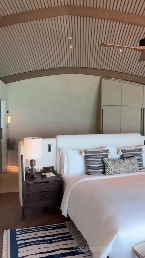 2 Bedroom Overwater Villa bed picture #9