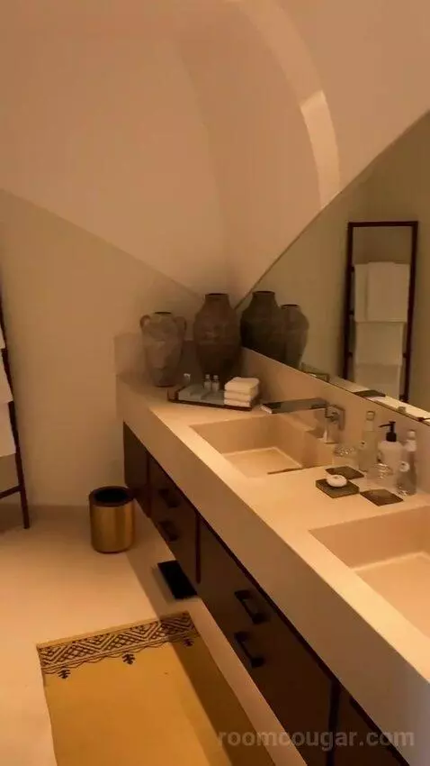 2 Bedroom Overwater Villa bathroom picture #8