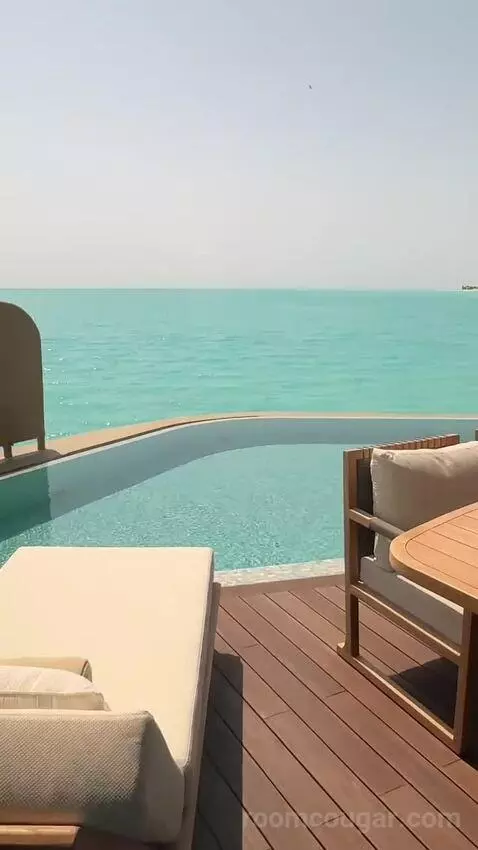 2 Bedroom Overwater Villa picture #18