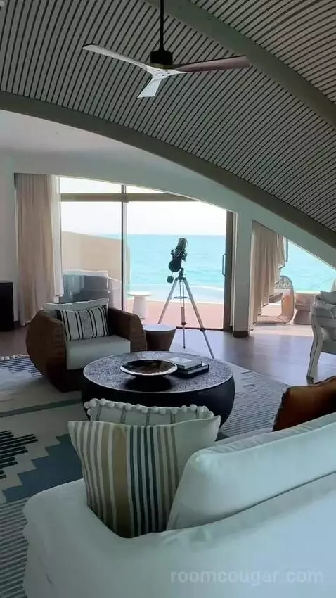 2 Bedroom Overwater Villa picture #10