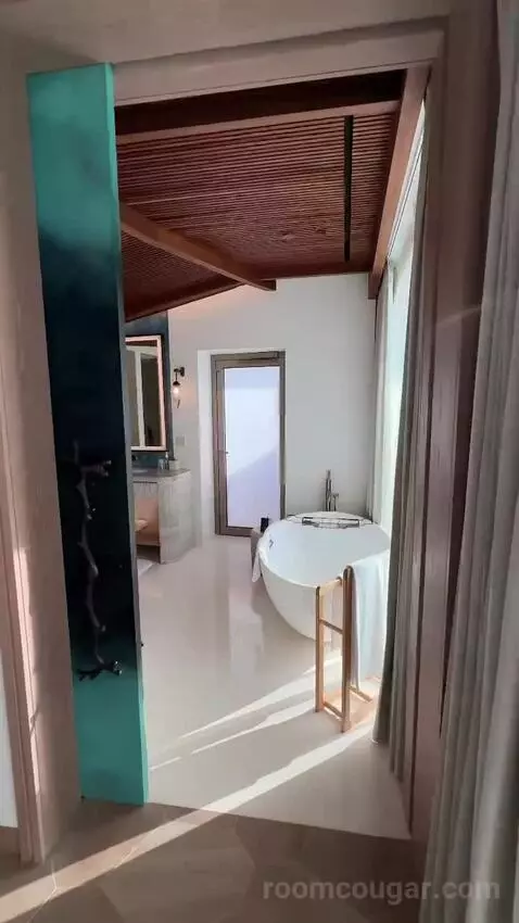 2 Bedroom Beach Villa bathroom picture #1