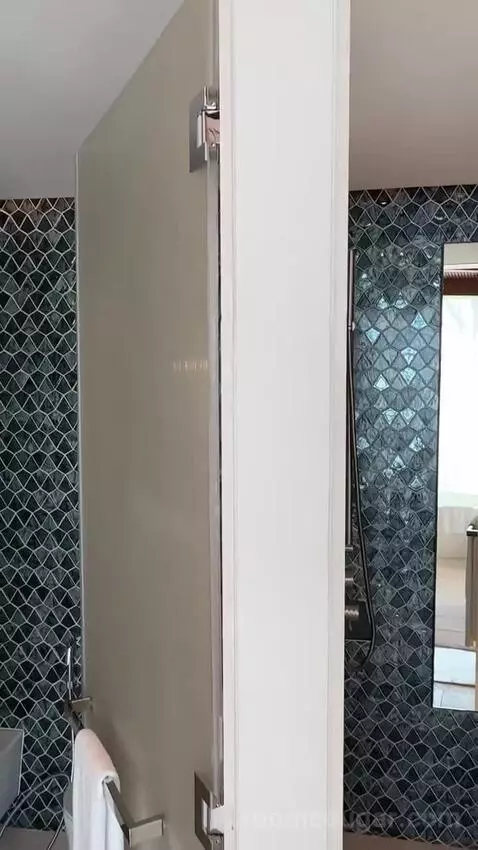 2 Bedroom Beach Villa bathroom picture #10