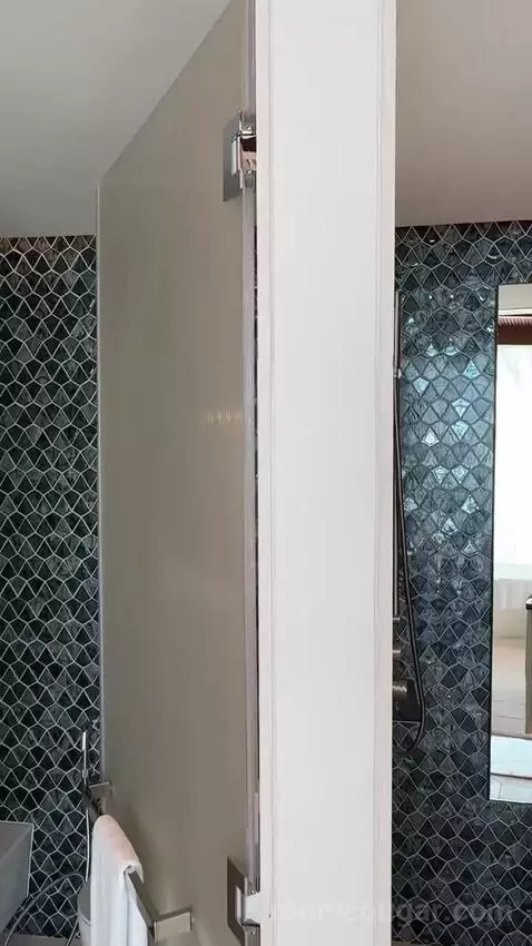 2 Bedroom Beach Villa bathroom picture #12