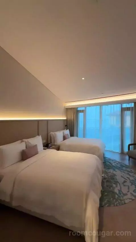 2 Bedroom Overwater Coral Sunset Villa (#65) bed picture #1