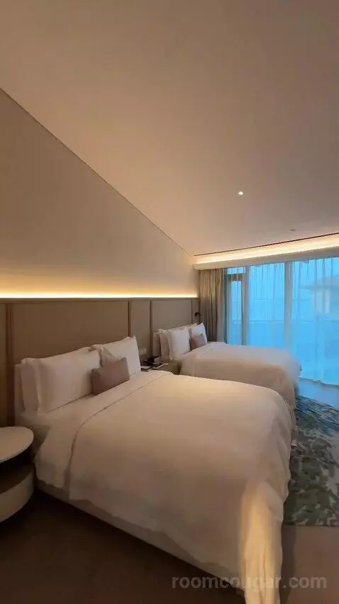 2 Bedroom Overwater Coral Sunset Villa (#65) bed picture #4