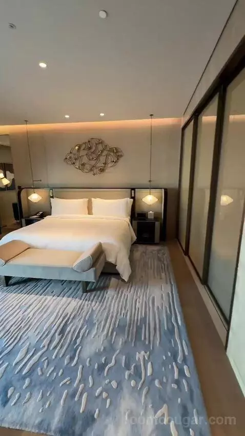 St. Regis Suite, 1 Bedroom Suite, 1 King, City View (#236) bed picture #7