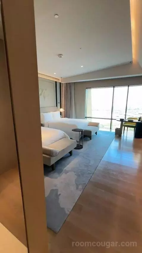 Deluxe Double Room with Two Double Beds and City View (#238) bed picture #2