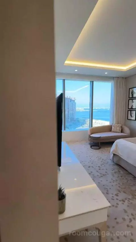 Metropolitan Suite with 1 King, Sea View (#617) view picture #6