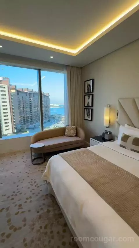 Metropolitan Suite with 1 King, Sea View (#617) view picture #10