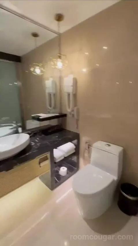 Superior Room @nagaworld 2 (#1929) bathroom picture #9