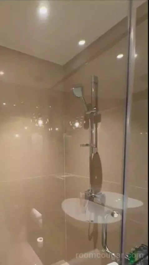 Superior Room @nagaworld 2 (#1929) bathroom picture #4