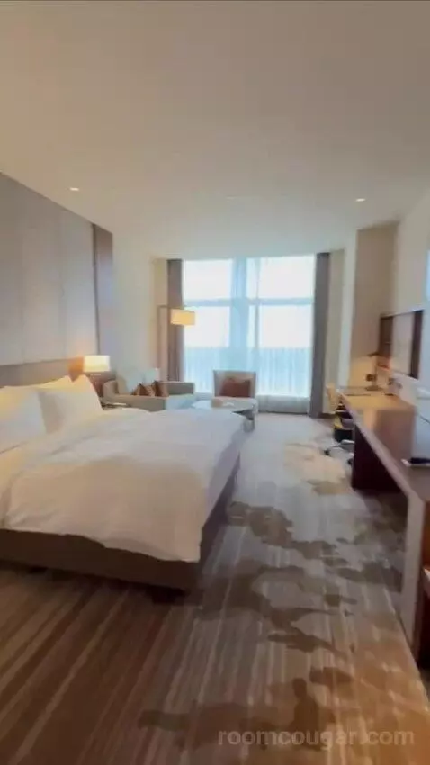 Superior King Room (#2712) view picture #1