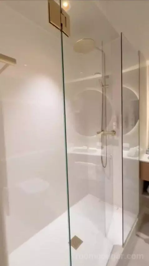 Executive Room, 2 Doubles, City View bathroom picture #4