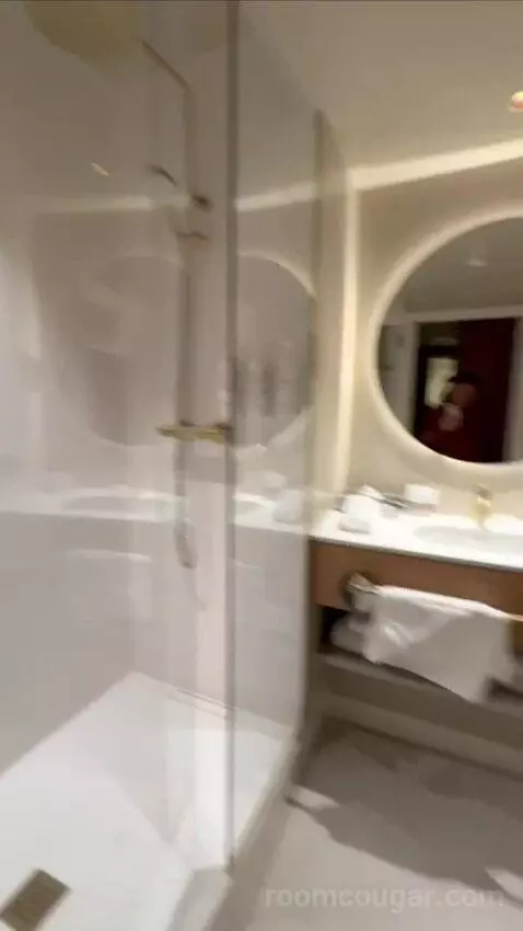 Executive Room, 2 Doubles, City View bathroom picture #5
