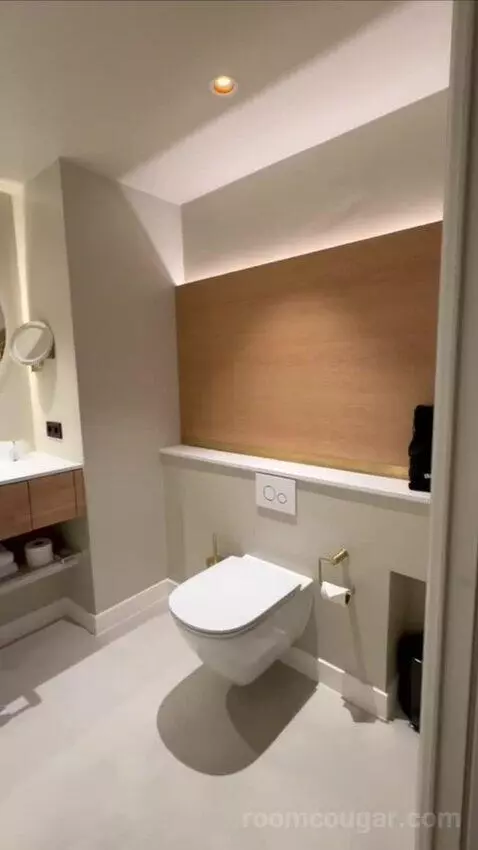 Executive Room, 2 Doubles, City View bathroom picture #11