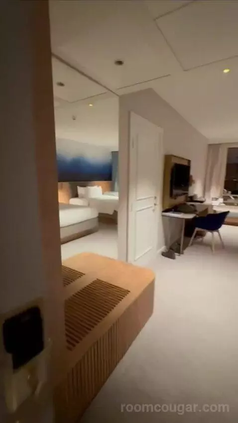 Executive Room, 2 Doubles, City View bed picture #1