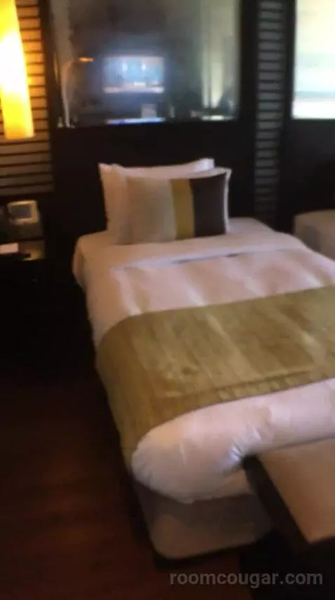 Junior Suite with Sea View bed picture #1