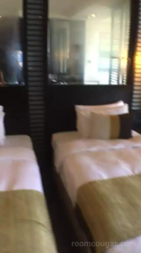 Junior Suite with Sea View bed picture #11