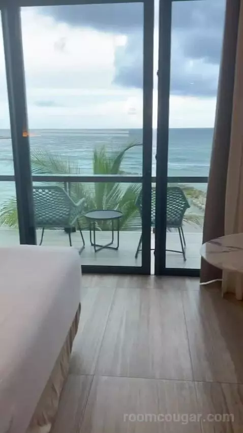 Queen Room with Two Queen Beds and Partial Ocean View view picture #2