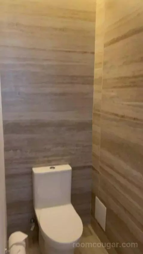 Queen Room with Two Queen Beds and Partial Ocean View bathroom picture #2