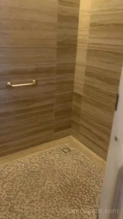 Queen Room with Two Queen Beds and Partial Ocean View bathroom picture #7