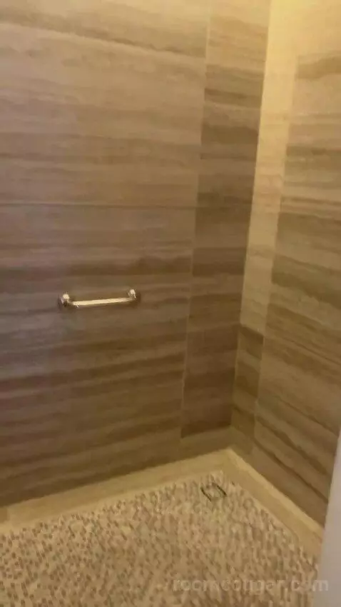 Queen Room with Two Queen Beds and Partial Ocean View bathroom picture #9