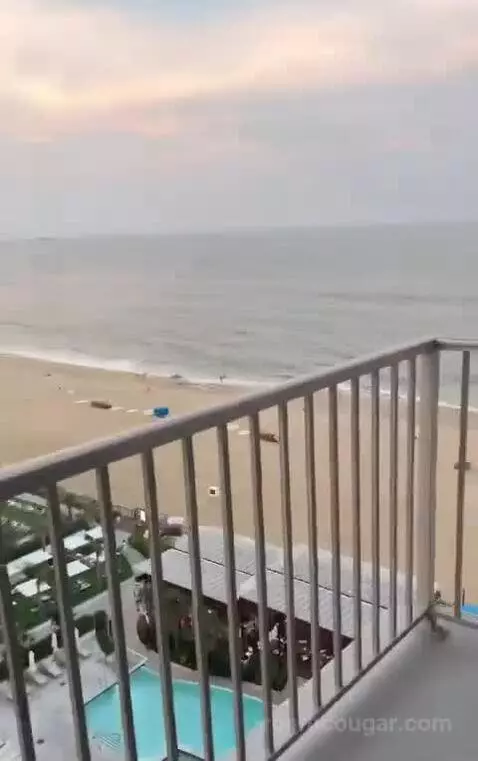 King Suite - Oceanfront view picture #3