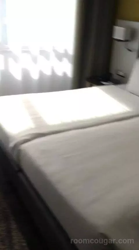 Double or Twin Room bed picture #1