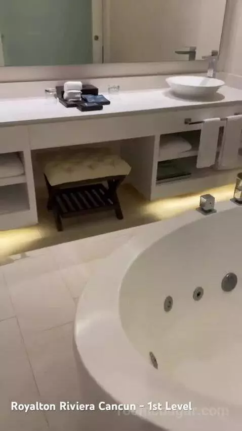 Luxury Suite Ocean View with Terrace Jacuzzi bathroom picture #8