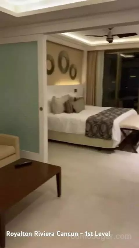 Luxury Suite Ocean View with Terrace Jacuzzi bed picture #2